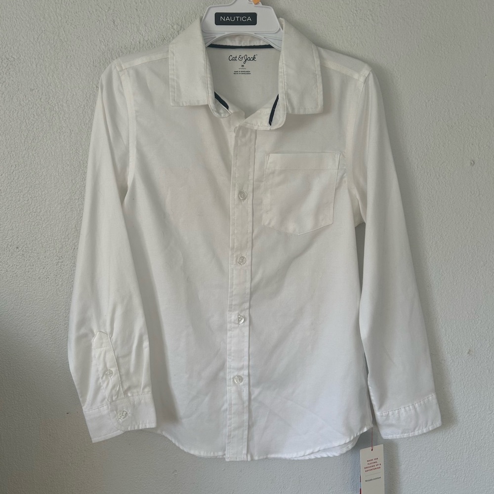 Cat and Jack size M (10) white button up shirt.